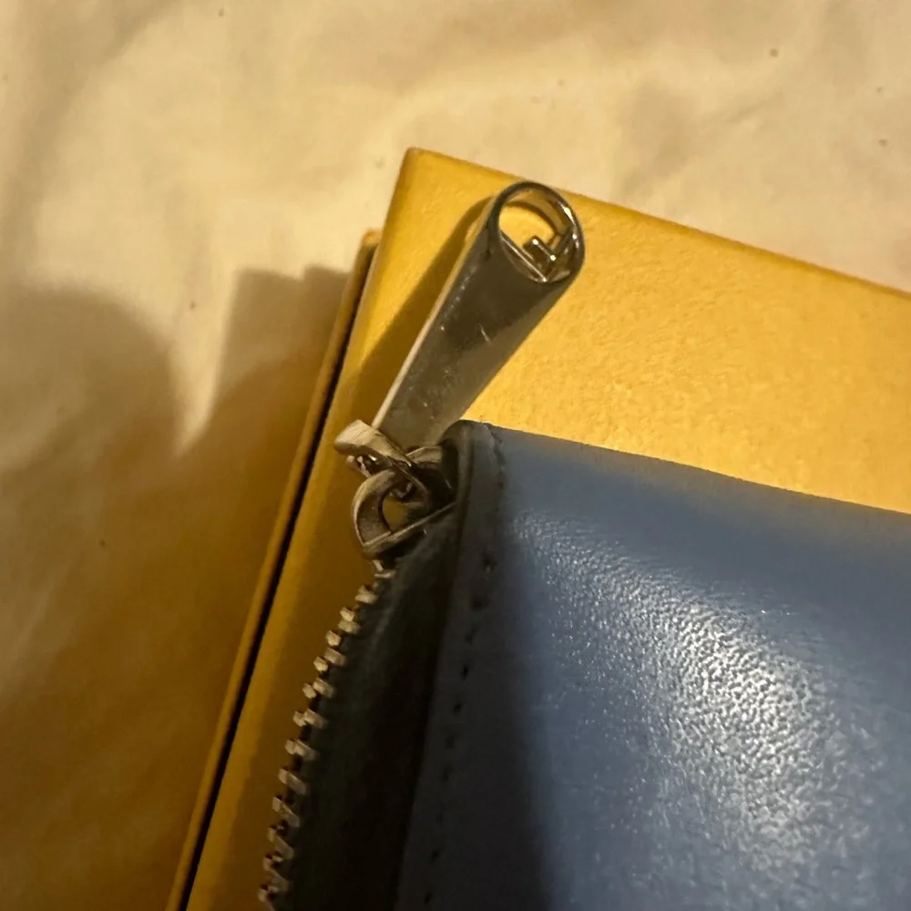 Fendi blue wallet - Picture 5 of 7
